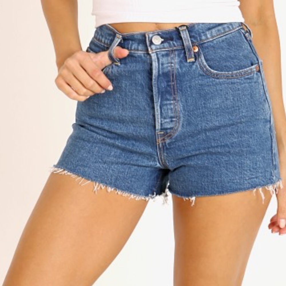 Levi's Ribcage Short Charleston Erosion Denim